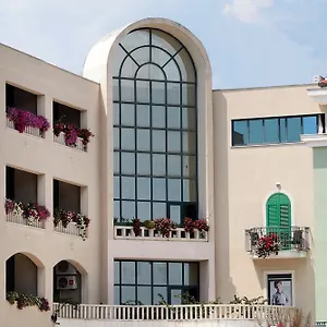 https://aparthotel-bellevue-trogir.hotels-in-trogir.com